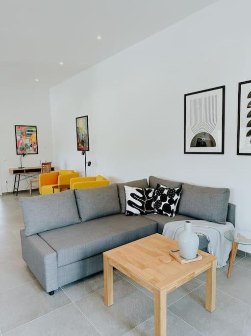 Apartment 100 Qm Im Weindorf - Balkon/Garage Aspisheim Exteriér fotografie